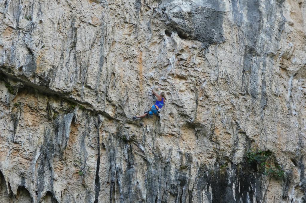 Superb tufa climbing at Gran Boveda, Rodellar